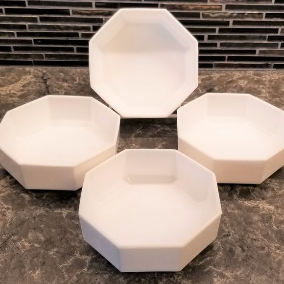 ARCOROC FRANCE MILK GLASS 1980s SET OF (4) WHITE OCTAGON SOUP SALAD BOWL BOWLS - Picture 1 of 12